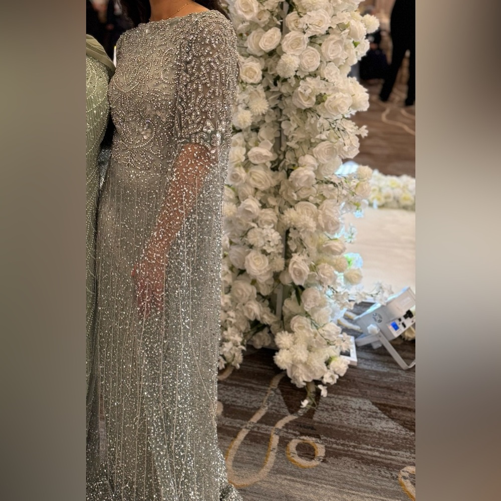 Iyzabelaar sage green dress